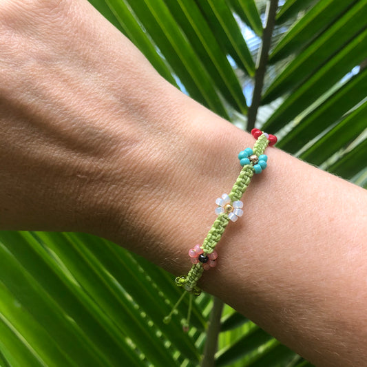 Daisy Chain Bracelet