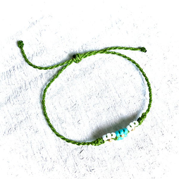 Daisy Flower Trio Seed Bead Bracelet - Choose your favorite string color!