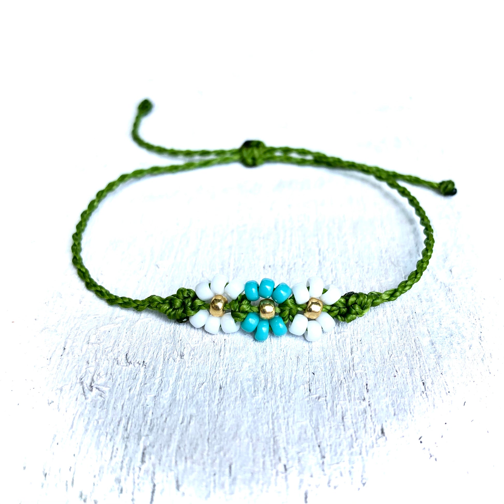 seed bead bracelets flower Daisy Flower Trio Seed Bead Bracelet – Costa Verde Bracelets