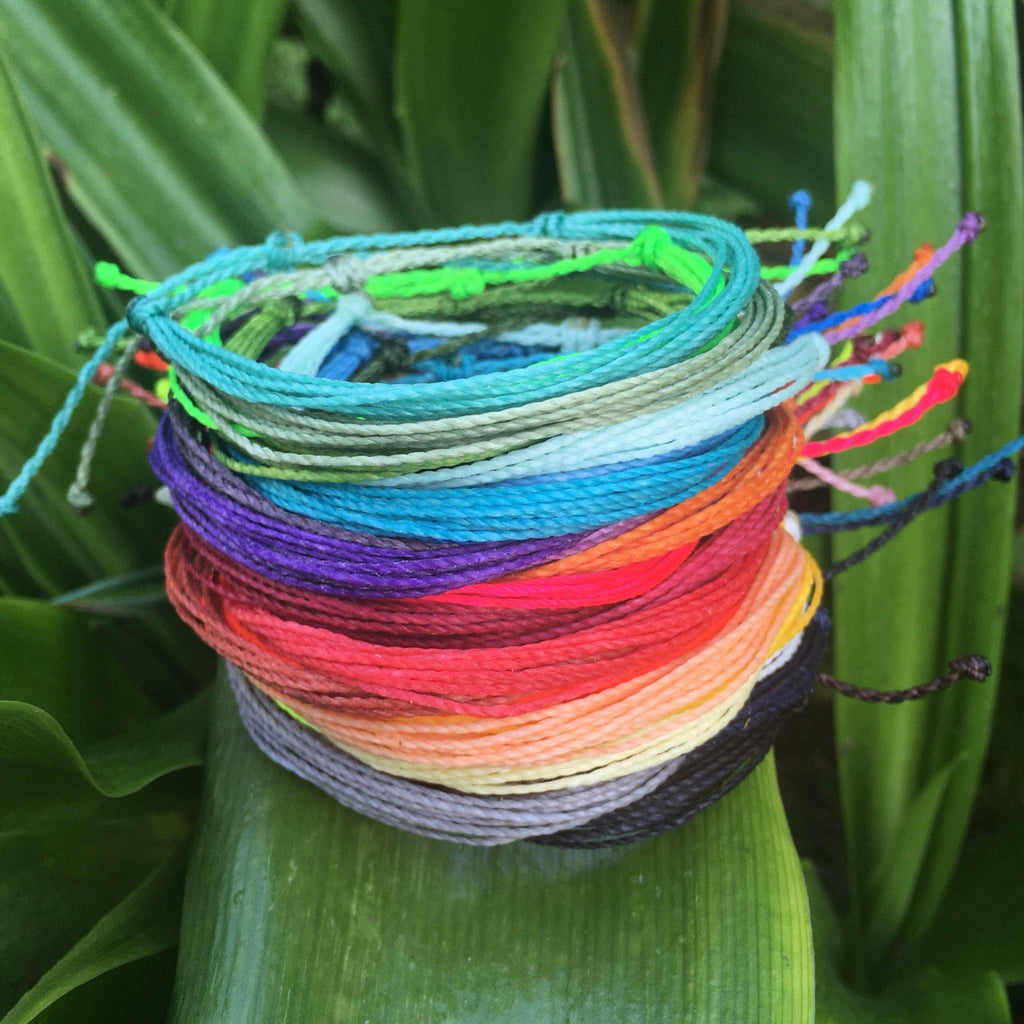 Bulk Solid Color String Bracelet - 1 Color - Wholesale Discount 10 Bracelets (-10%)