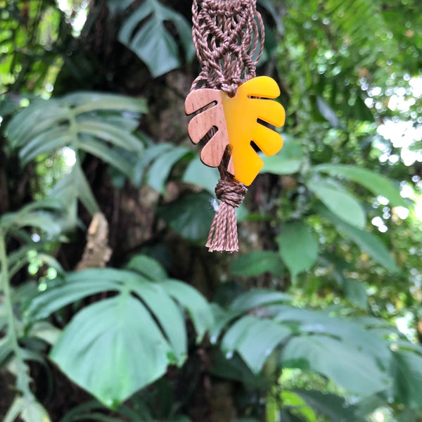 Monstera Leaf Macrame Keychain - Walnut Wood & Resin Pendant