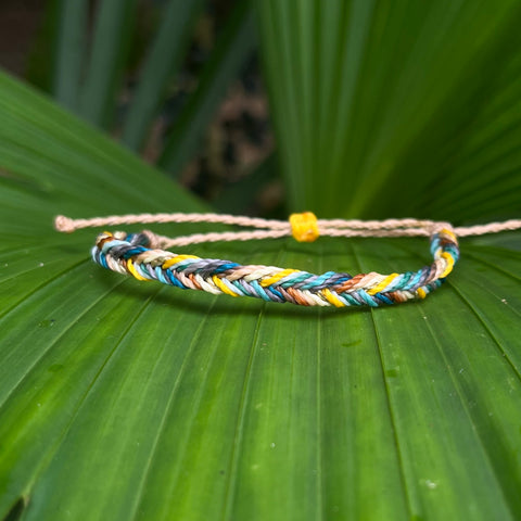 Simple Fishtail Bracelet - Personalize the colors!