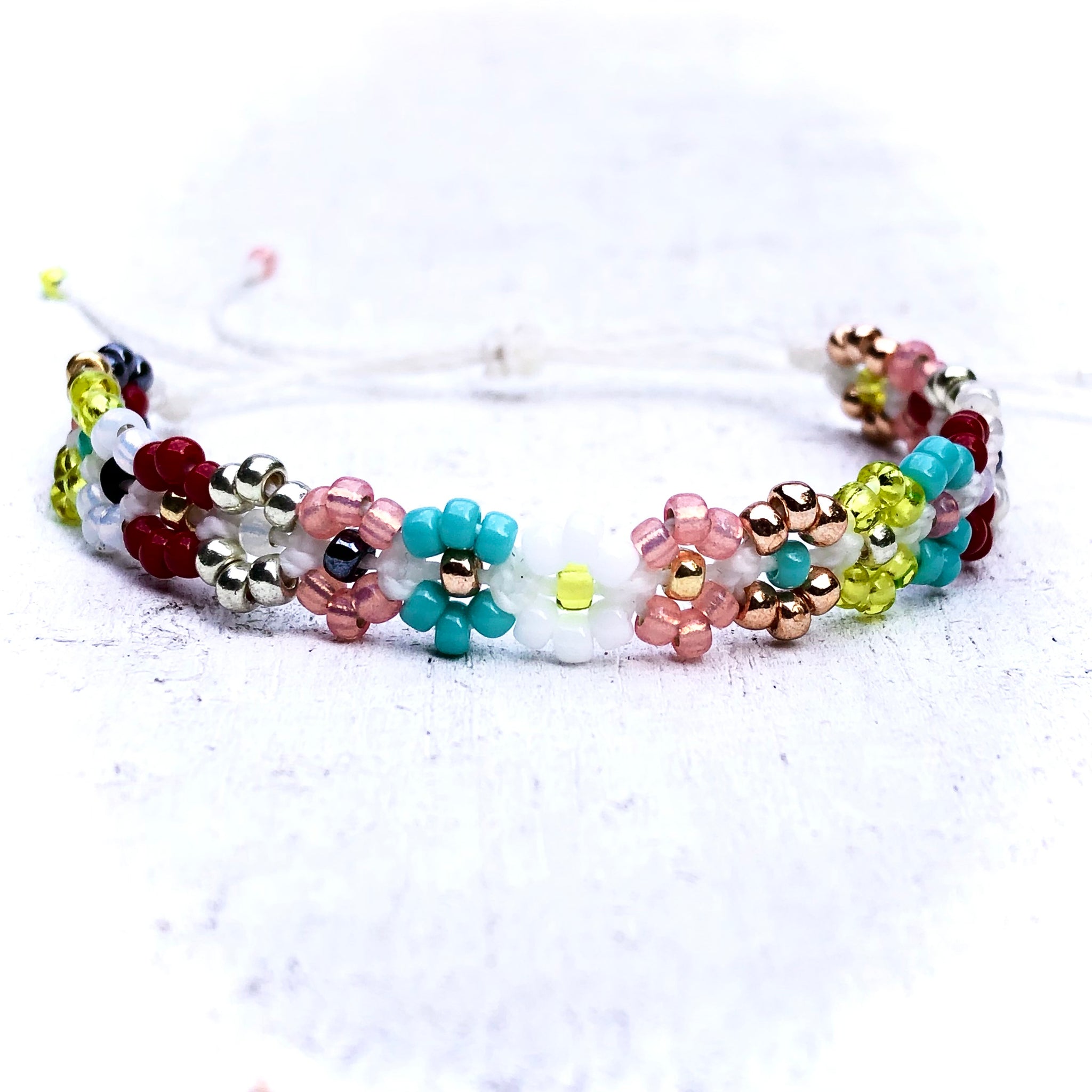 Daisy Garden Bracelet - Customize the string color!